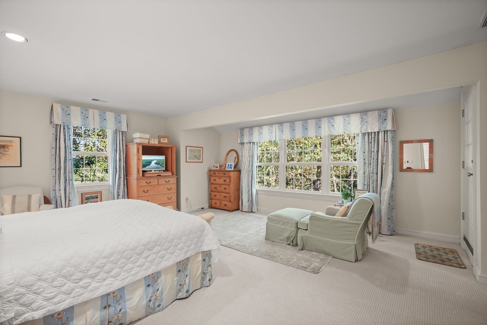 145 HESKETH STREET, CHEVY CHASE, MD 20815 — photo 8