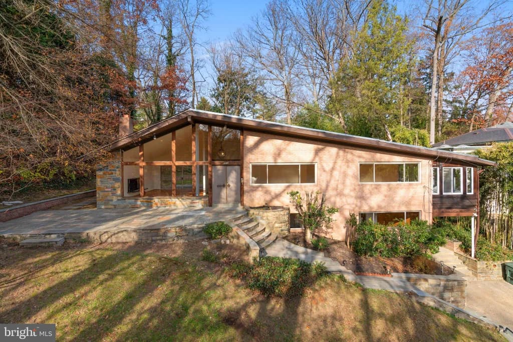 4402 29th STREET NW, Washington, DC 20008