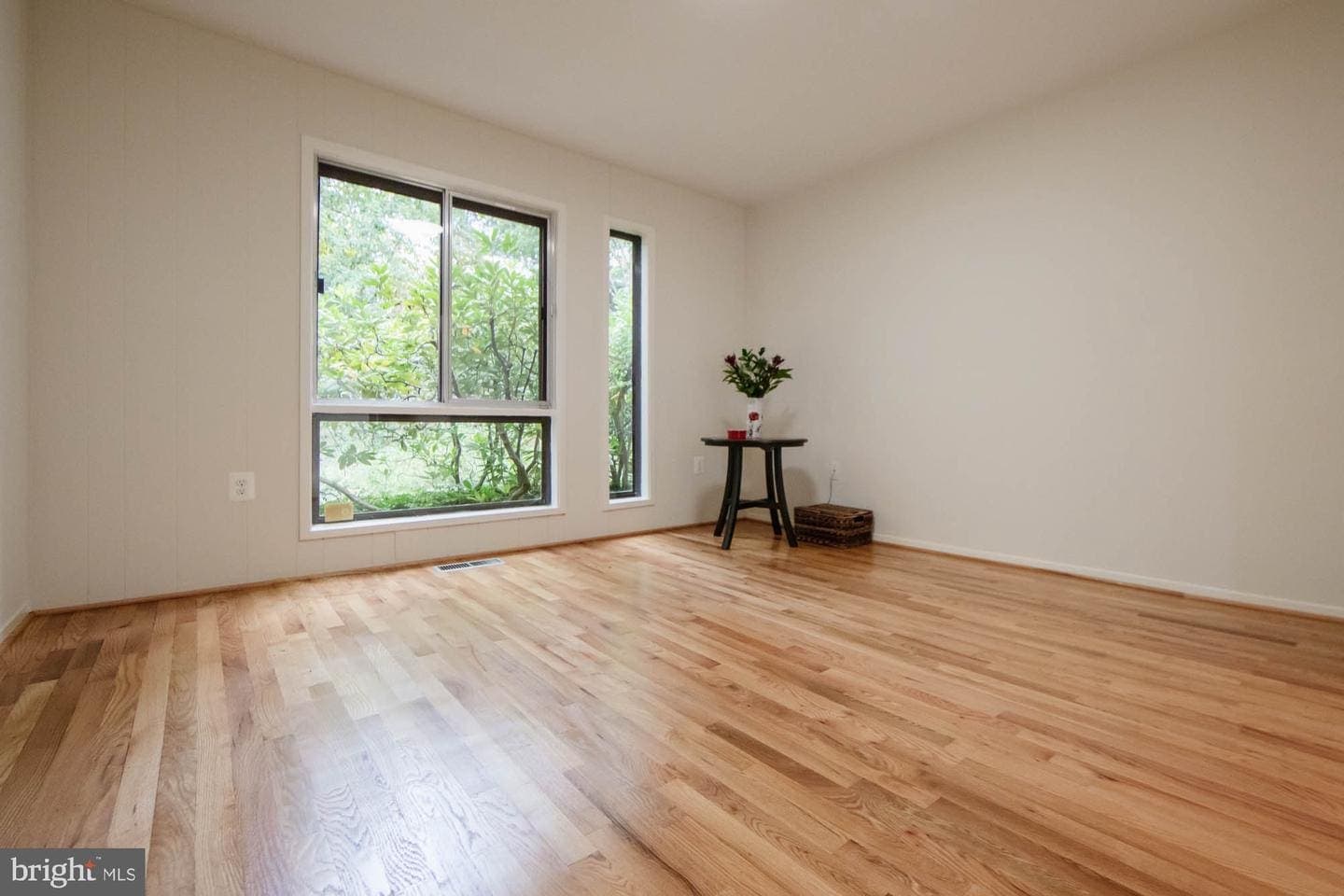 9504 Woodington Dr, Potomac, MD 20854 — photo 11